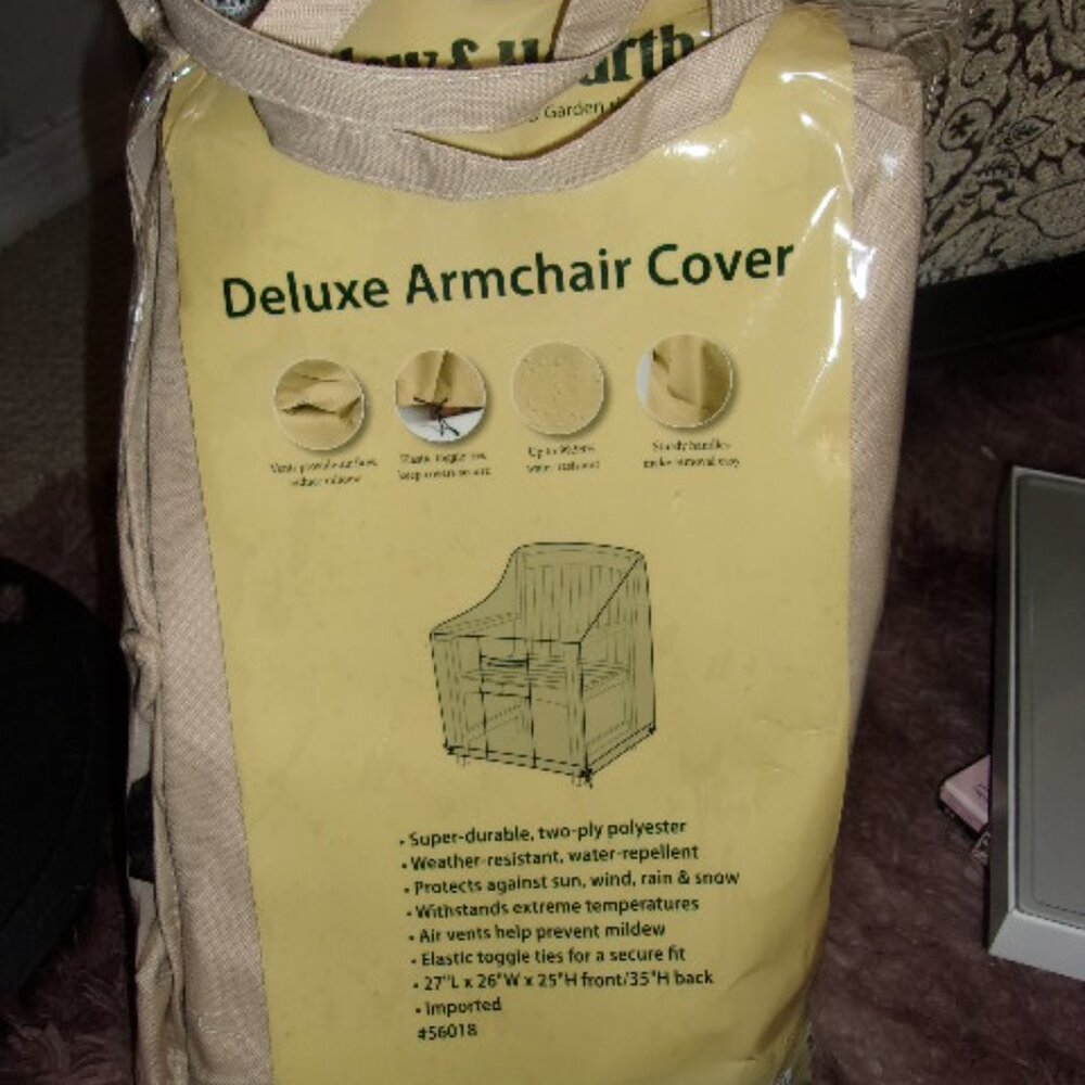 Plow & Hearth deluxe armchair cover New